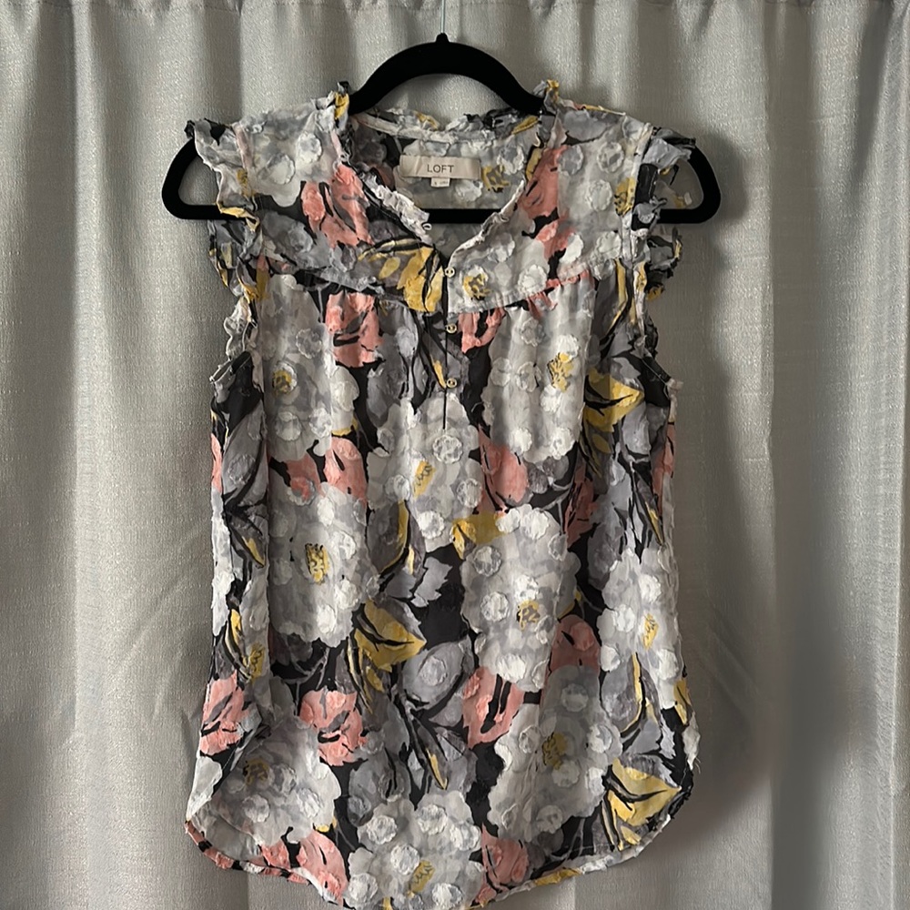 Sleeveless top